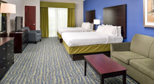 Двухместный люкс Holiday Inn Express Hotel & Suites San Antonio by IHG