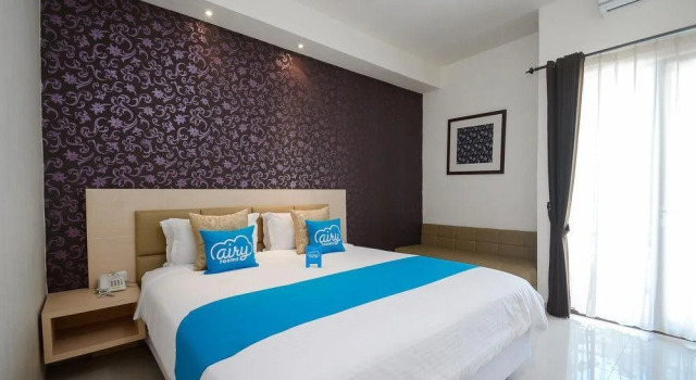 Nat Nat Homestay, Rezerwuj Hotel Hotele 3-gwiazdkowe w Malang, w pobliżu Universitas Brawijaya Malang, 3*