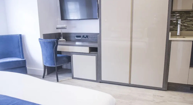 Urban By Signature Suites, Забронировать Отель Питерборо Soke of Peterborough, рядом с Peterborough Magistrates Court