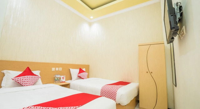 OYO 565 Mutiara Panderman Inn Syariah, Book Hotel Hotels in Batu with Parking, near Batu Night Spectacular, Parking