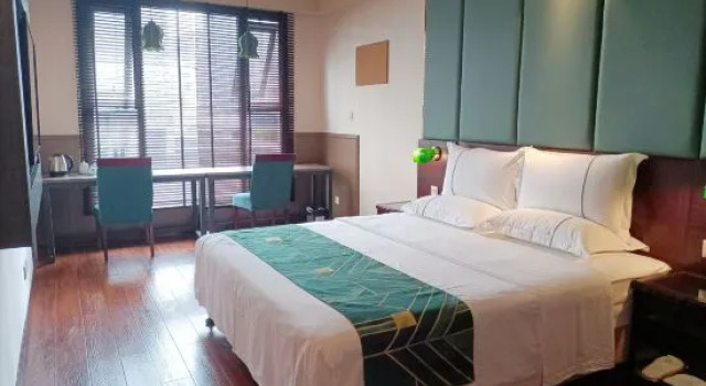 Двухместный номер Standard Chongqing South Garden Hotel