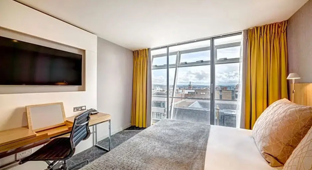 Номер Standard с видом на город Apex City of Glasgow Hotel