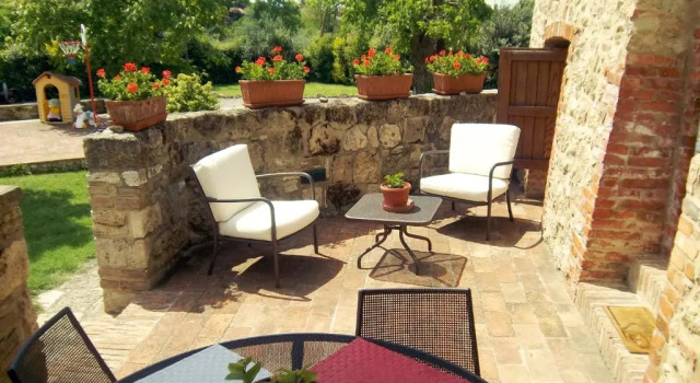 Вилла с 2 комнатами Wonderful private villa for 4 people with WIFI, pool, A/C, TV, terrace and parking