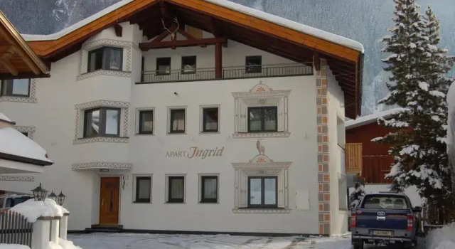 Apart Ingrid