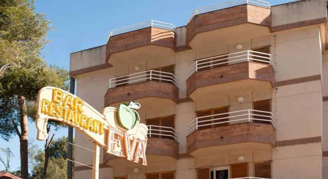 Eva, Book Hotel Hoteller i Costa Brava med parkering, Parkering