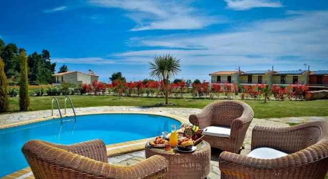 Nefeli Villas Suites Queen 4 Bedroom Villa With Private Pool, Rezerwuj Willa Wille w Macedonia, Willa