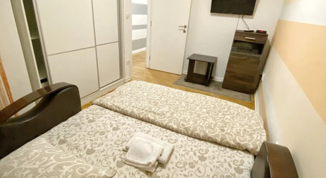 Pleasure Lux2, Buchen Sie Hotel Belgrad Zentralserbien
