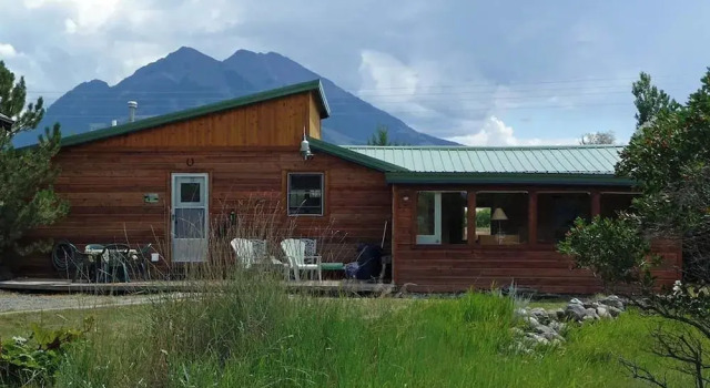 Коттедж Emigrant Cabin on 10 Acres w/ BBQ & Peaceful Views