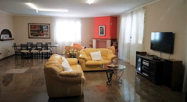 Il Rovo di More, Book Hotel Hotels in Foligno with Parking, Parking