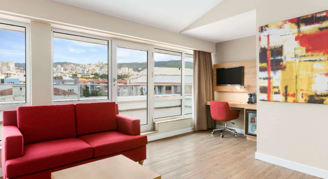 Двухместный люкс Ramada Encore Istanbul Kartal