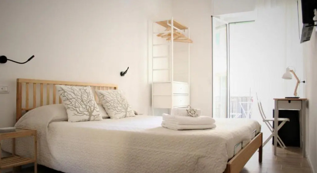 Двухместный номер Standard с балконом Real Rooms