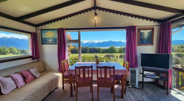 Manapouri Holiday Park