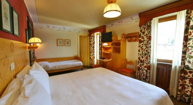 Трёхместный номер Standard с балконом Hotel Du Grand Paradis - 1899 Auberge Boutique