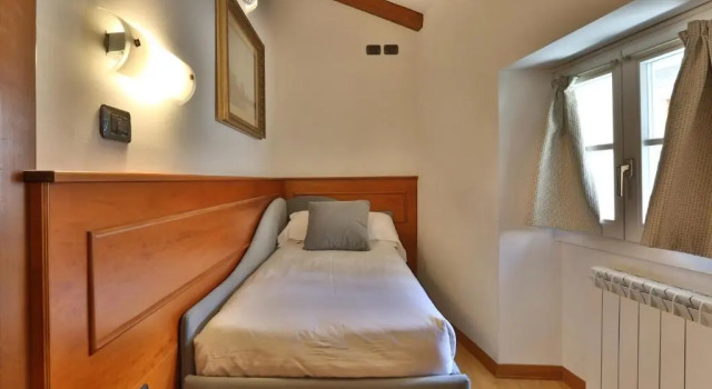 Четырёхместный номер Standard Hotel James Joyce