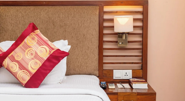 Люкс с балконом Atithi Resort & Spa