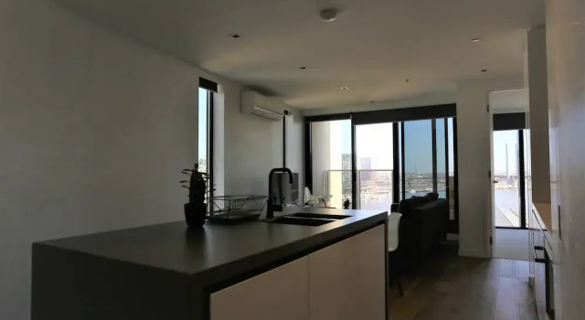ReadySet Apartments at Stadium
