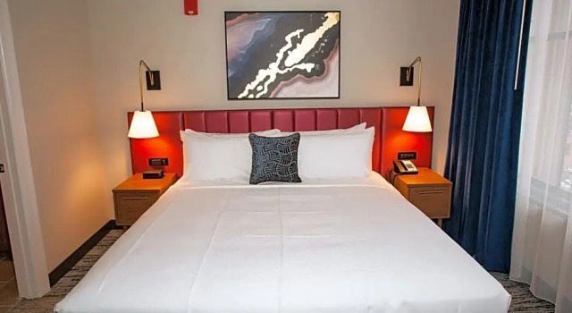 Standard Zimmer BLU-Tique, Akron, a Tribute Portfolio Hotel