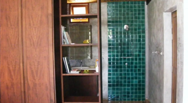 Вилла Baan Banyan Villa, wood house short walk to Mae Nam beach