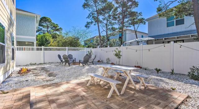 Half Mi to Inlet Beach: Home w/ Grill & Fire Pit, Book Feriehus Villaer i Inlet Beach, Villa