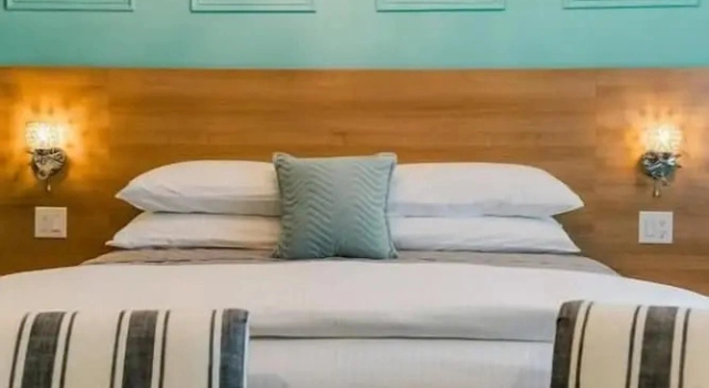 Номер Standard The Grove Motel