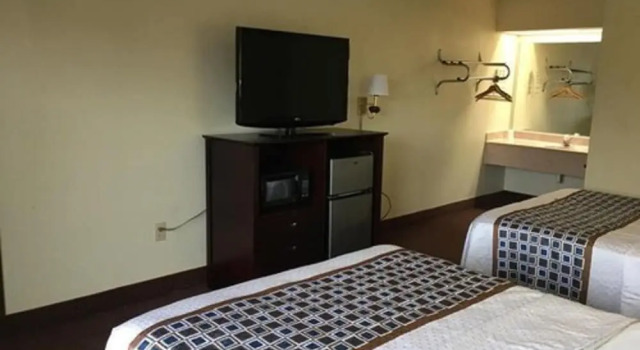 Четырёхместный номер Standard Havelock inn & suites