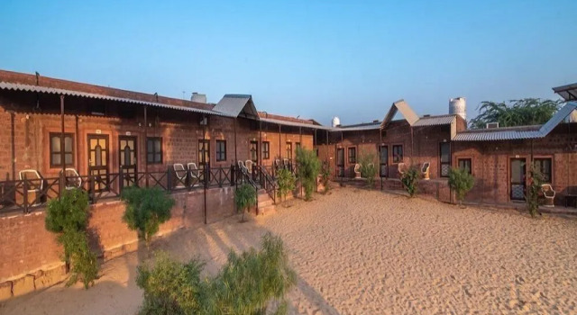 Safari Camp Osian, Забронировать Отель Отели штата Раджастхана с парковкой, Парковка
