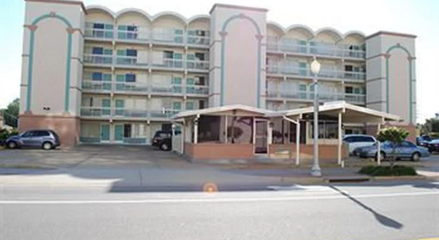 Люкс SureStay Hotel by Best Western Virginia Beach Royal Clipper