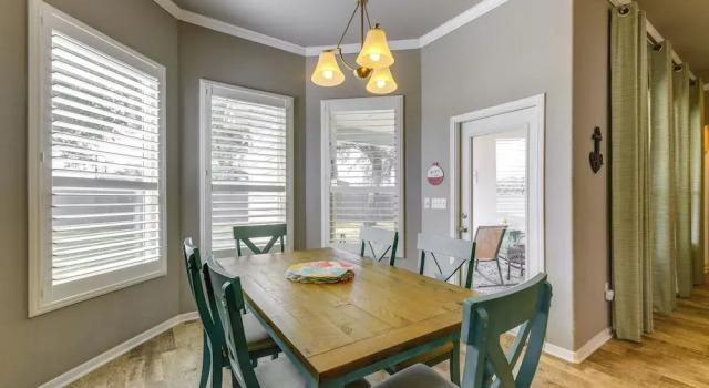 Charming Fulton Retreat < 1 Mi to Ocean & Pier!, Buchen Sie Ferienhaus Fulton Texas