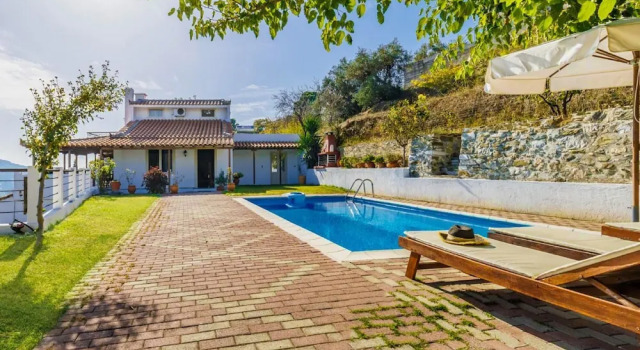 Вилла Villa Aloupi