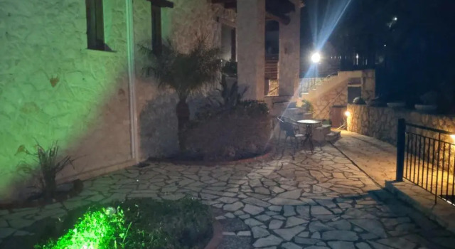 Коттедж Villa Petalouda