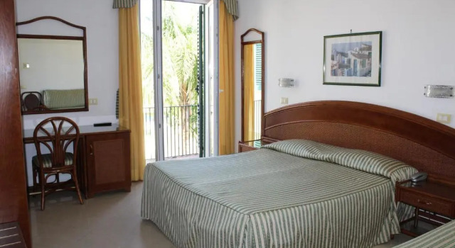 Трёхместный номер Superior Hotel Terme Punta del Sole