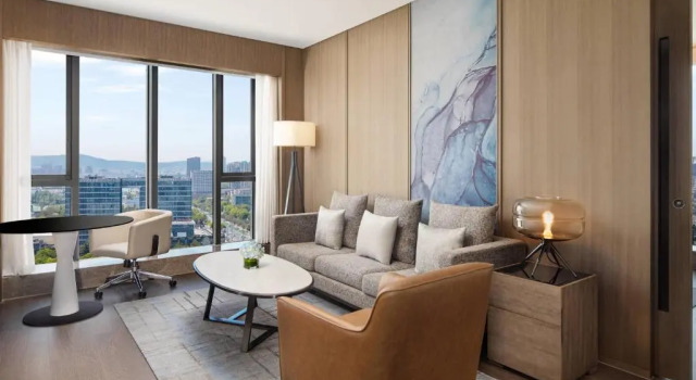 Двухместный люкс с видом на город Courtyard by Marriott Nanjing Jiangning