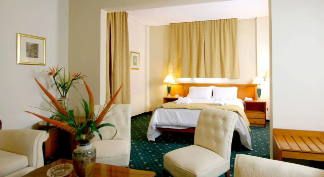 Полулюкс Hotel Philippos