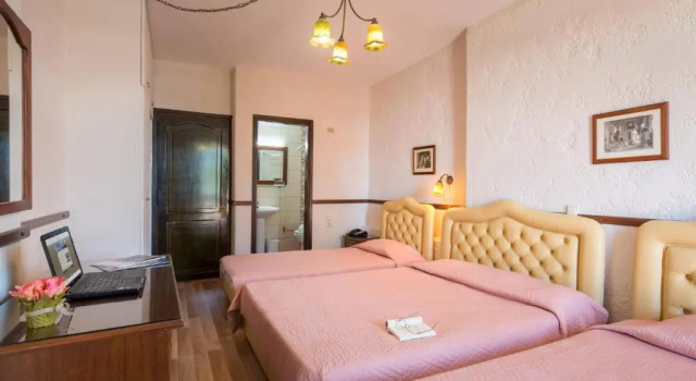 Семейный номер Standard Jolly Hotel