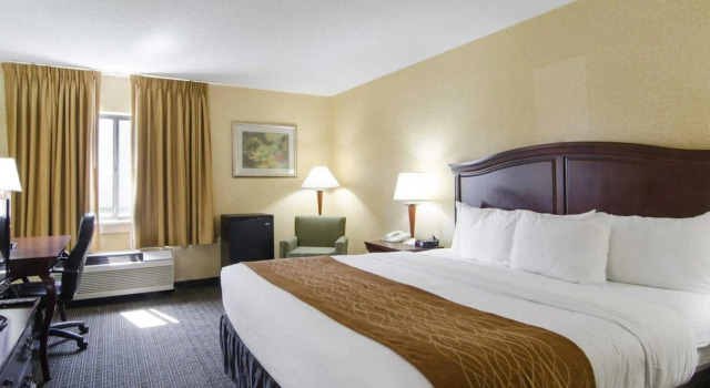 Номер Standard Clarion Pointe Harrisonburg