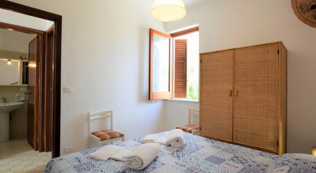 Casa Vacanza Azzurra 3, Book Villa Hotels in Sicily with Parking, Parking