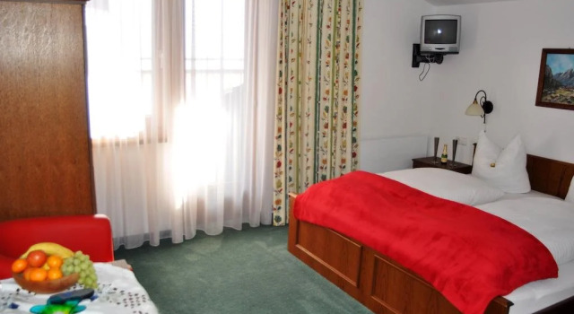 Petererhof, Prenota Hotel Hotel a Tirolo con parcheggio, Parcheggio