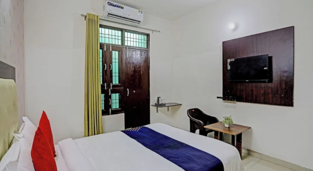 Shree Hotel