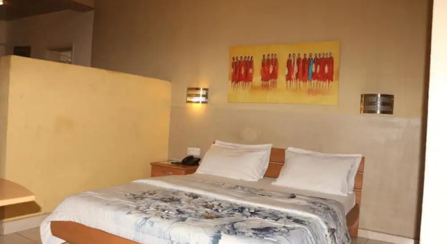 Royal Residence Guest House, Book Pension Port Harcourt 