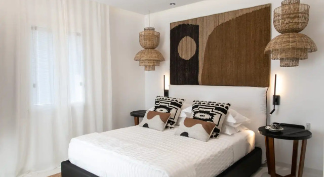 Люкс Deluxe Eden Beachfront Residences & Suites