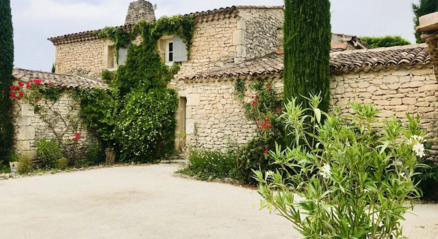 Le Petit Orea, Rezerwuj Hotel Hotele w Gordes ze śniadaniem, Śniadanie