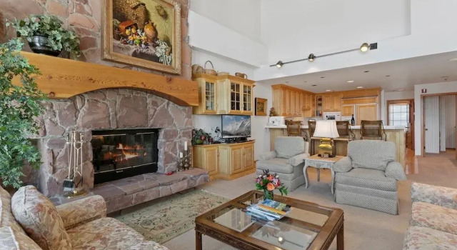 Stag Lodge at Deer Valley Resort - Three Bedroom Residence with Spa #5 3 Condo, Varaa Lomakeskus Deer Valley 