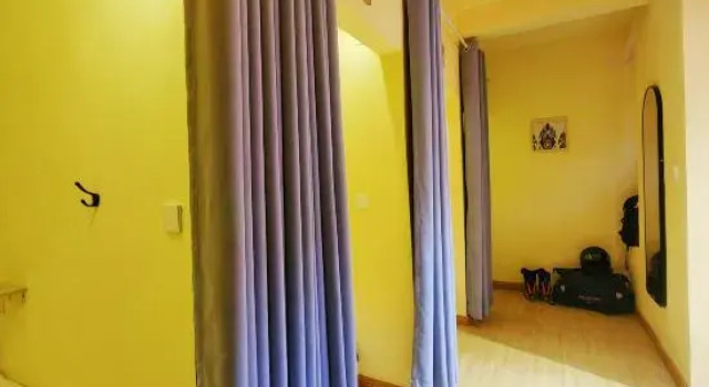 Кровать в общем номере (мужской номер) the second branch of the Gobi Desert Youth Hotel