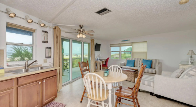 Anna Maria Island Beach Happy-Direct Beach Front-1BR-1BR, Забронировать Отель Отели Брейдентон с парковкой, рядом с Bradenton Beach Parasailing, Парковка