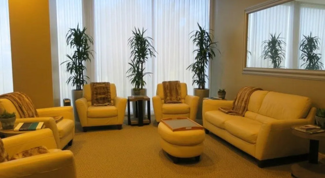 TRUMOV1BRS Unit - 605 - 1 Br Condo