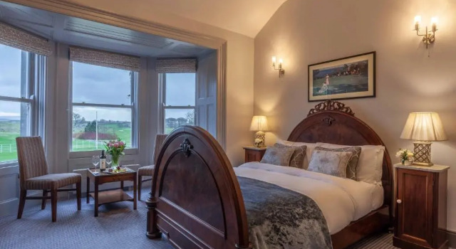 Номер Executive Castle Dargan Hotel