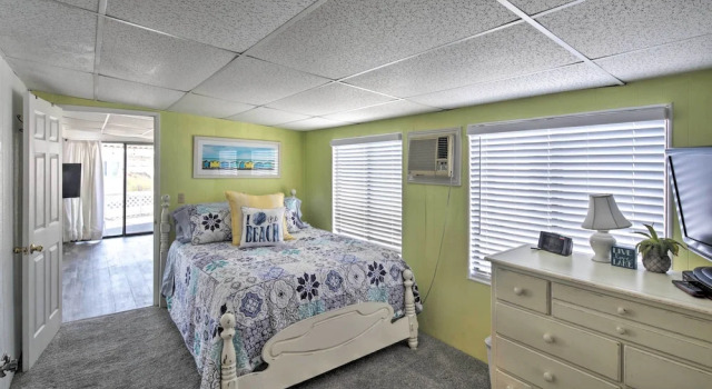 Lake Havasu Home w/ Resort Perks, Walk to Lake, Забронировать Курортный отель Лейк-Хавасу-Сити штат Аризона
