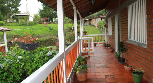 La Gaviota BnB, Rezervovat Penzión se snídaní Hotely v Santander s parkováním, Parkování