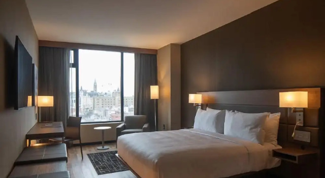 Номер Standard AC Hotel by Marriott Ottawa Downtown