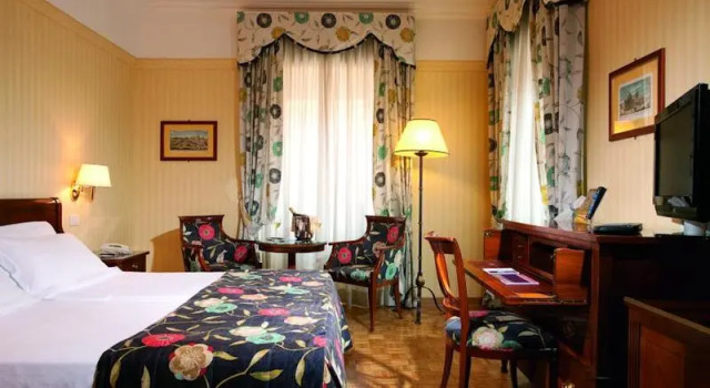 Двухместный номер Superior с балконом Hotel Victoria